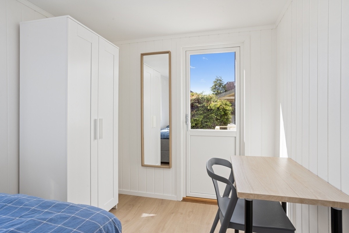 Soverom #1 - egen utgang til hyggelig bakgård Galleribilde