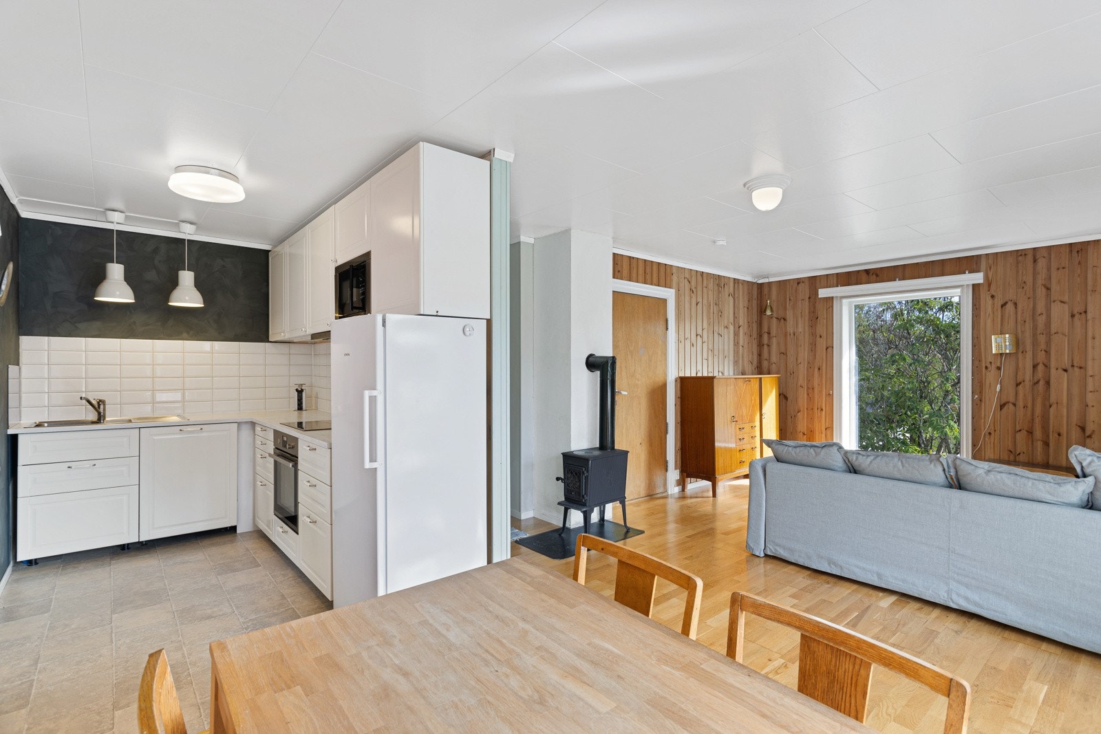 Deilig vedovn som varmer godt på det kaldeste vingerdagene. Galleribilde