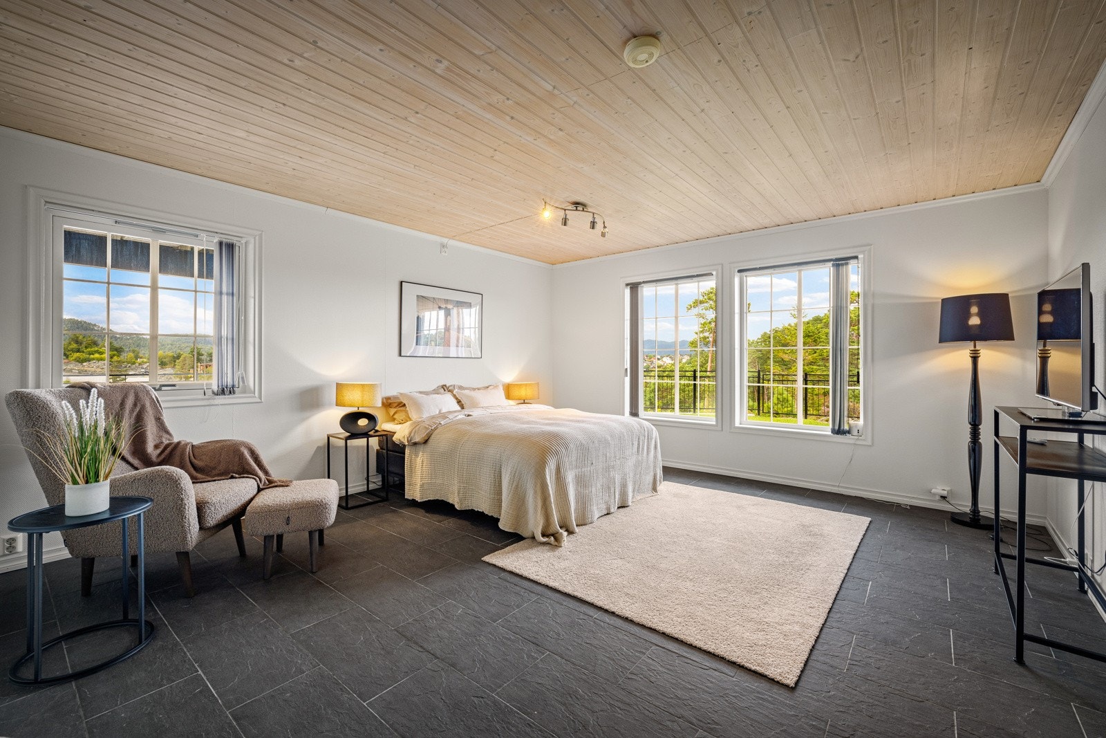 Dette rommet er på hele 29,8 m². Galleribilde