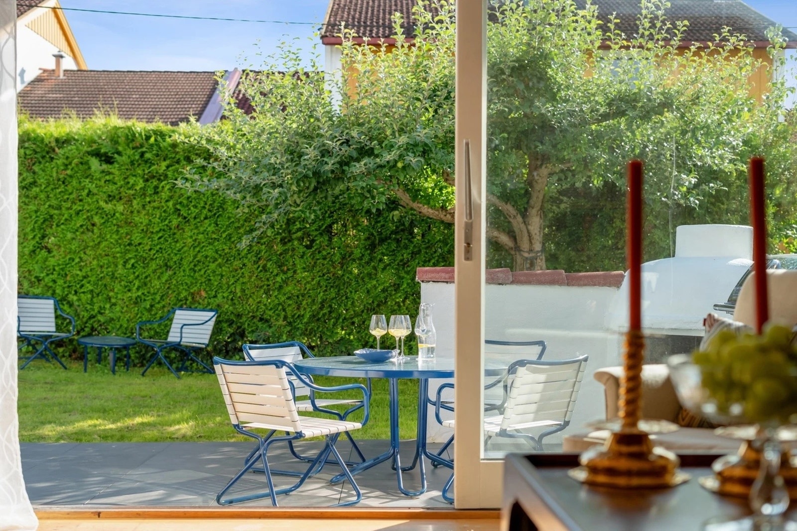 Herlig terrasse på 25 kvm med hyggelig peis. Galleribilde