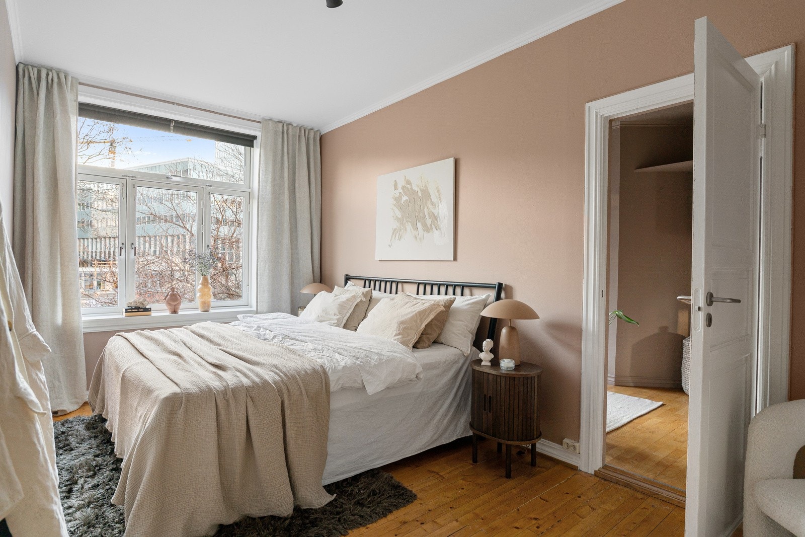 Romselig hovedsoverom Galleribilde