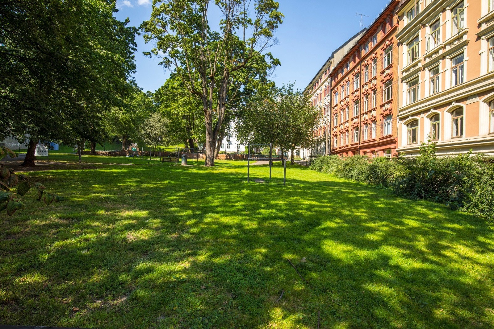 Kristparken med pene grøntområder Galleribilde