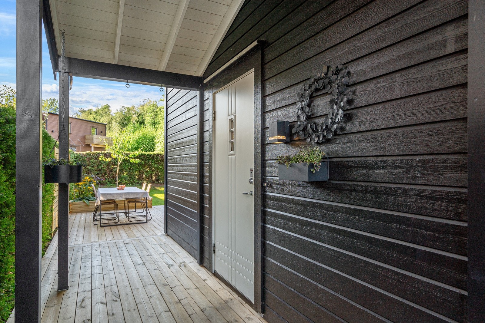 Overbygget inngangsparti Galleribilde