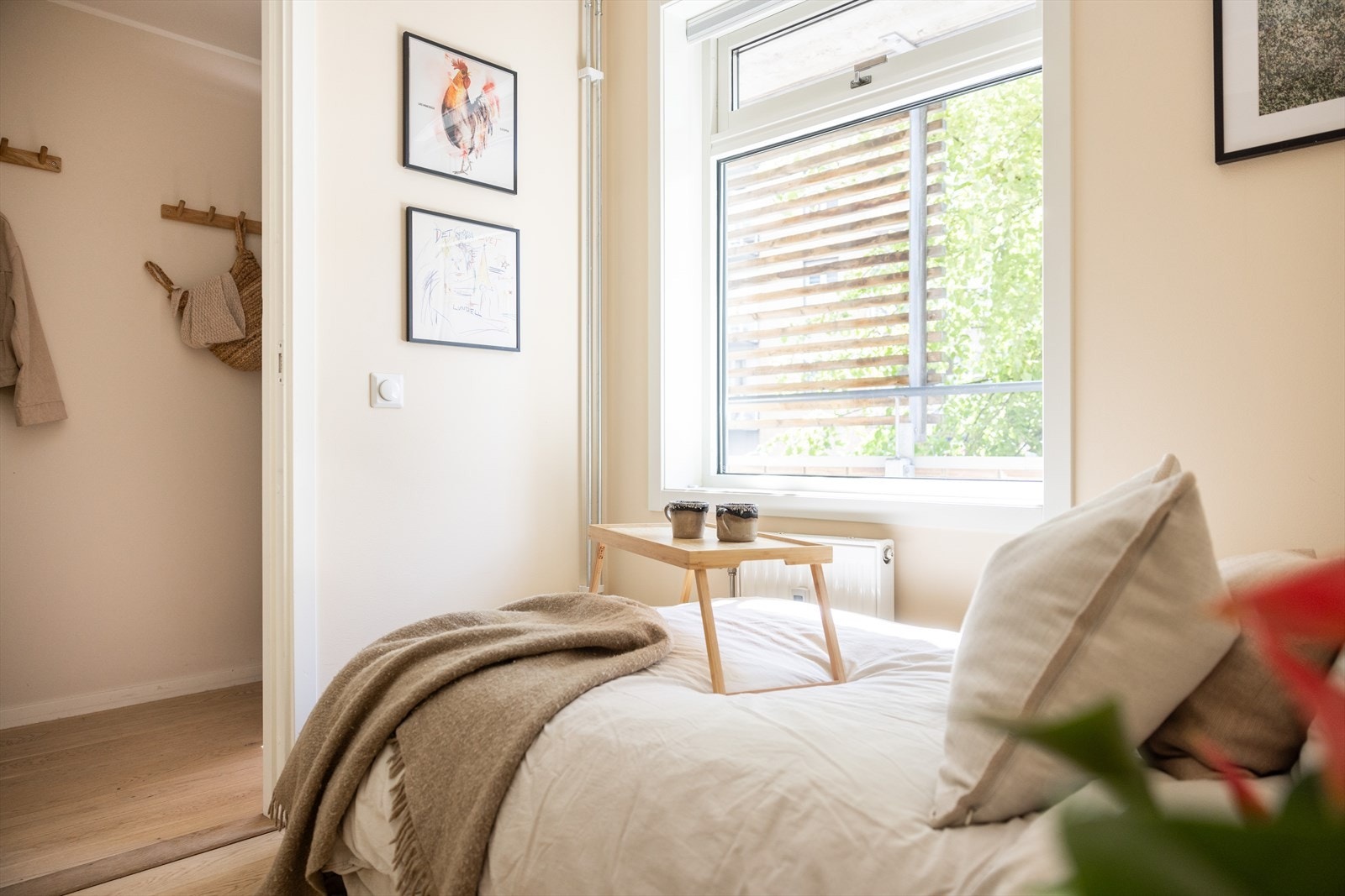 Kan enkelt tilpasses som barnerom, gjesterom eller hjemmekontor, avhengig av dine behov og preferanser. Galleribilde