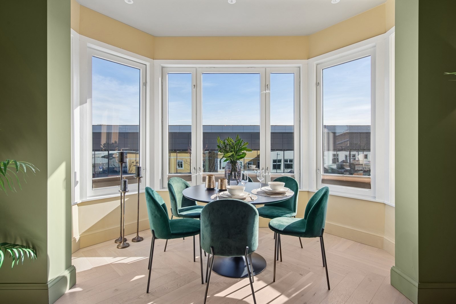 I karnappen er det plass til en hyggelig spisestue. Galleribilde