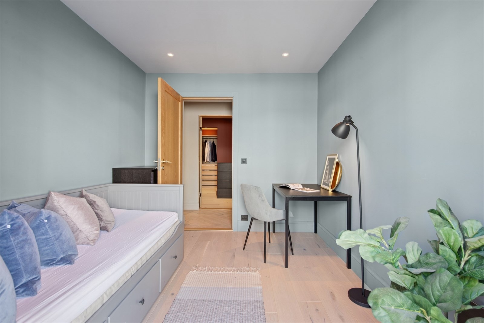 Soverommene er malt i moderne og delikate fargetoner. Galleribilde