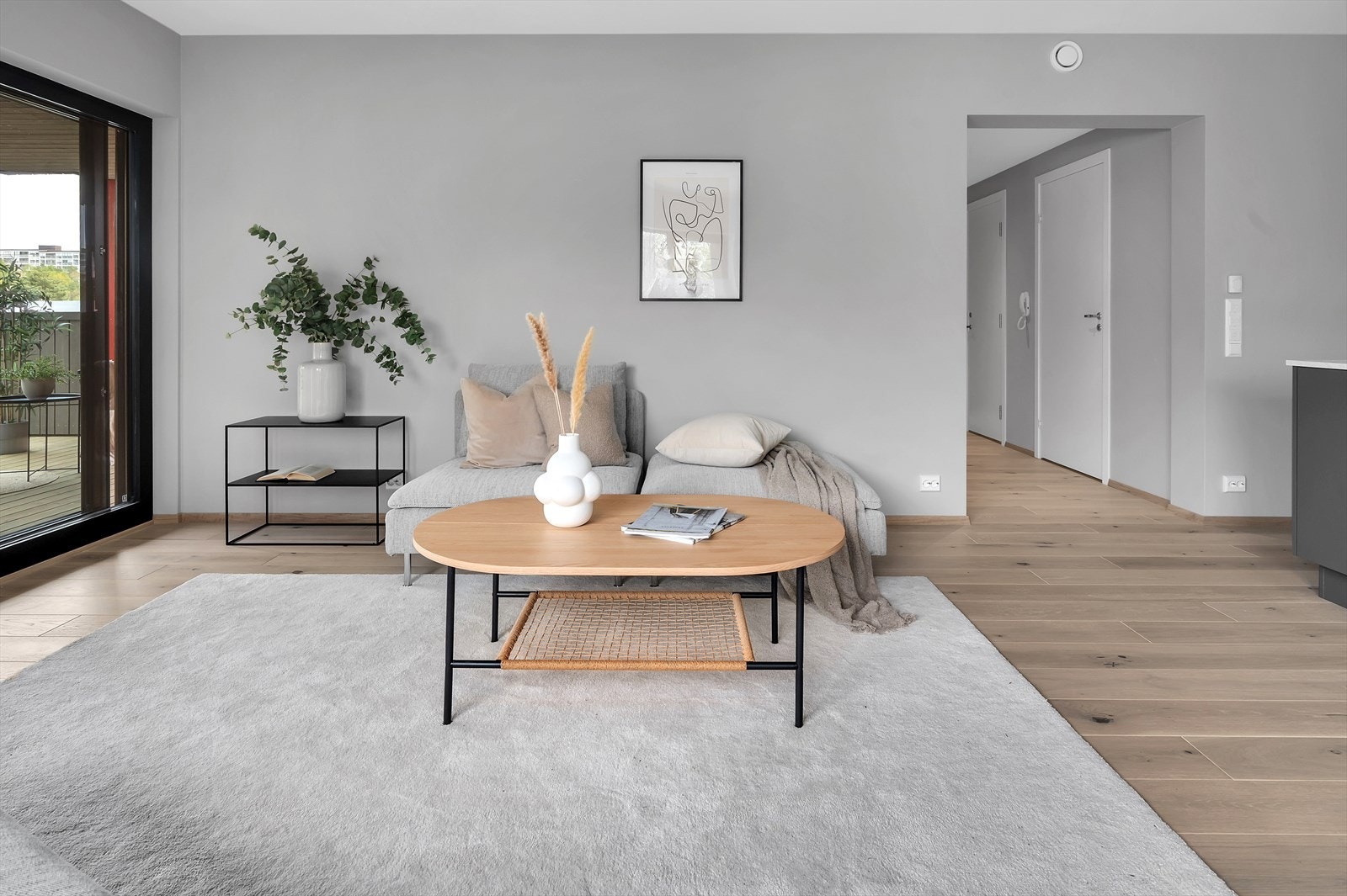 Lekkert, gjennomgående enstavs parkettgulv. Galleribilde