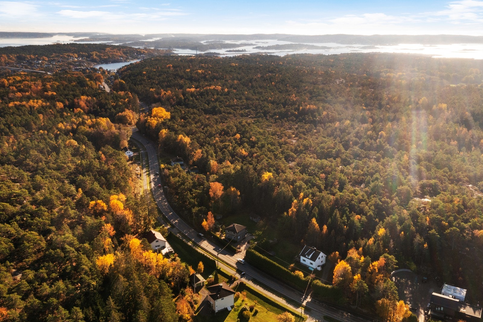 Bo landlig med nærhet til sjøen men likevel sentrumsnært! Galleribilde