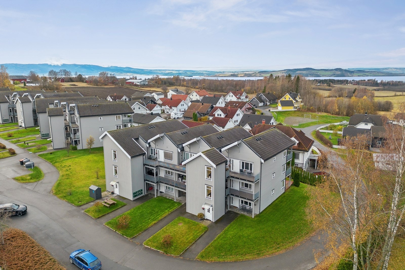 Maihaugen 65 er en tiltalende og lettstelt 4-roms eierleilighet beliggende i den øvre delen av Bekkelaget. Galleribilde