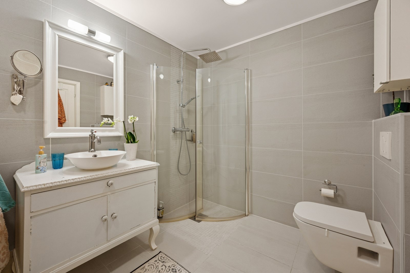 Pent flislagt bad fra 2018. Galleribilde