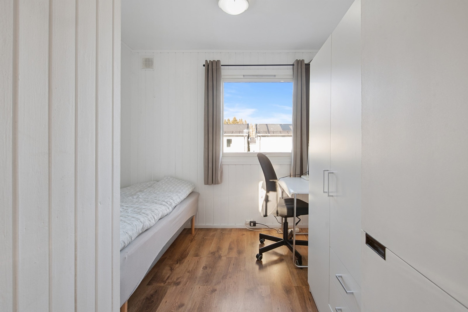 Det tredje soverommet egner seg godt som barnerom, gjesterom eller kontor. Galleribilde