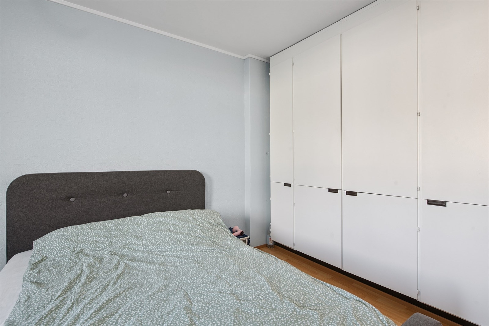 Også her er det godt med garderobeskap. Galleribilde