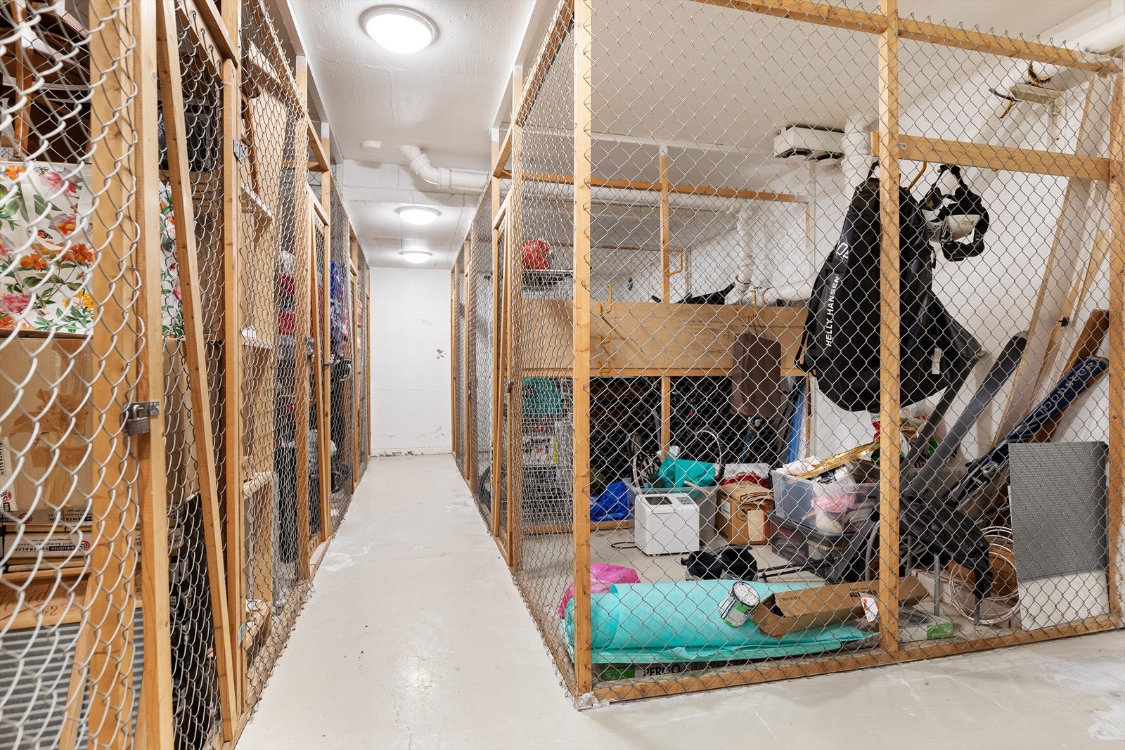 Leiligheten disponerer én romslig bod i kjeller Galleribilde