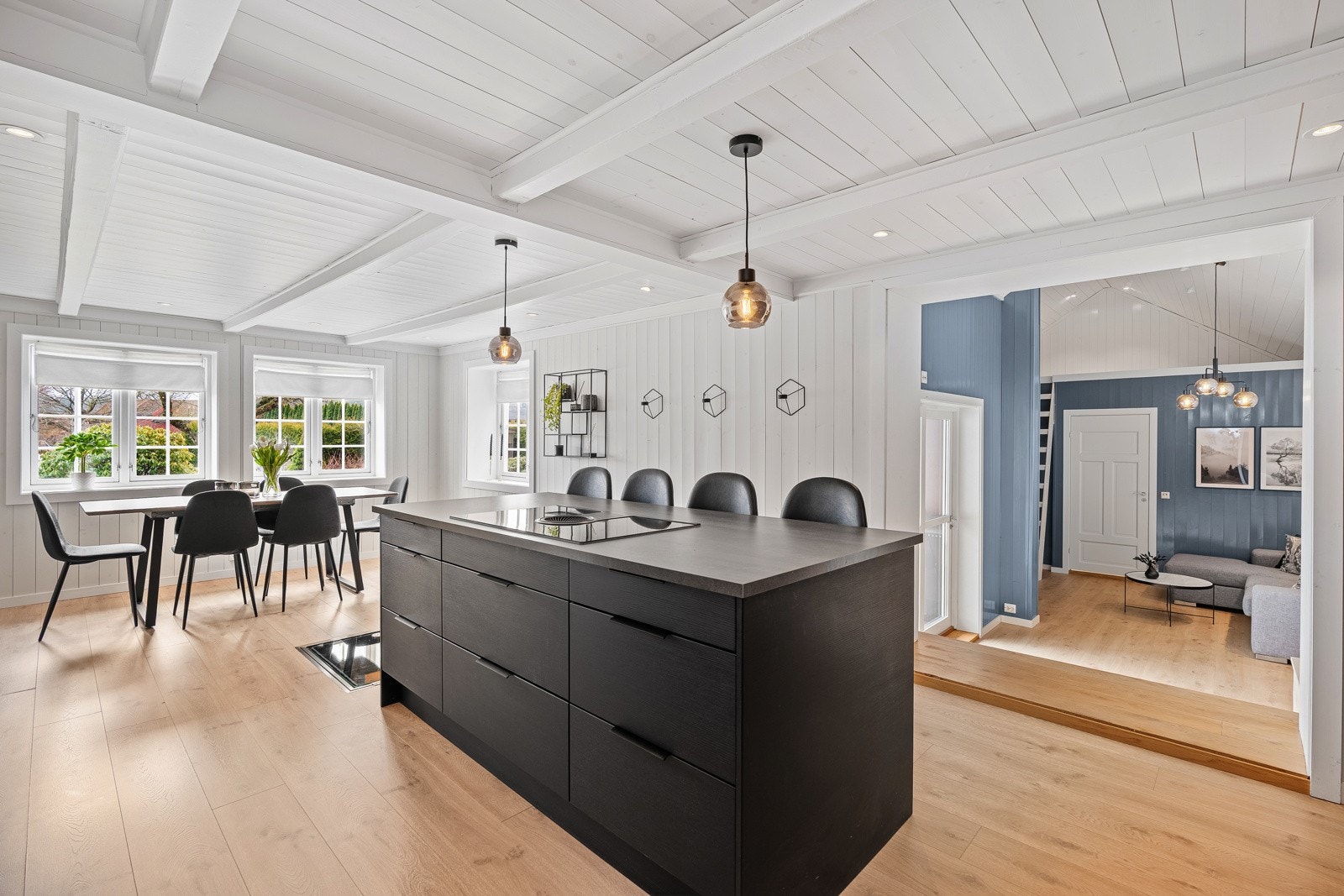 Spennende romløsning med flere soner Galleribilde