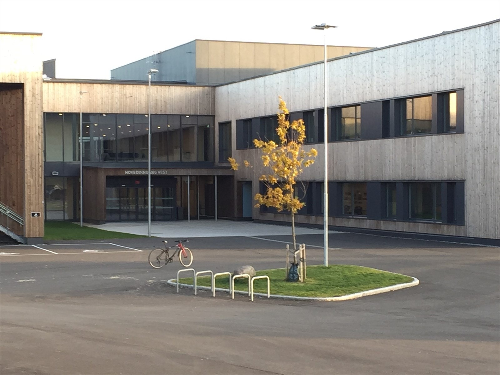 Bjørkelangen skole sto klar i 2018. Galleribilde