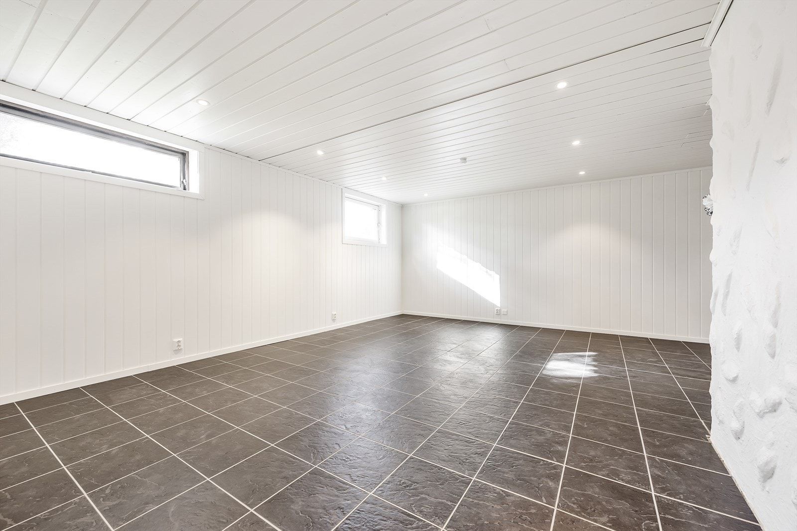 Kjellerstue. Galleribilde