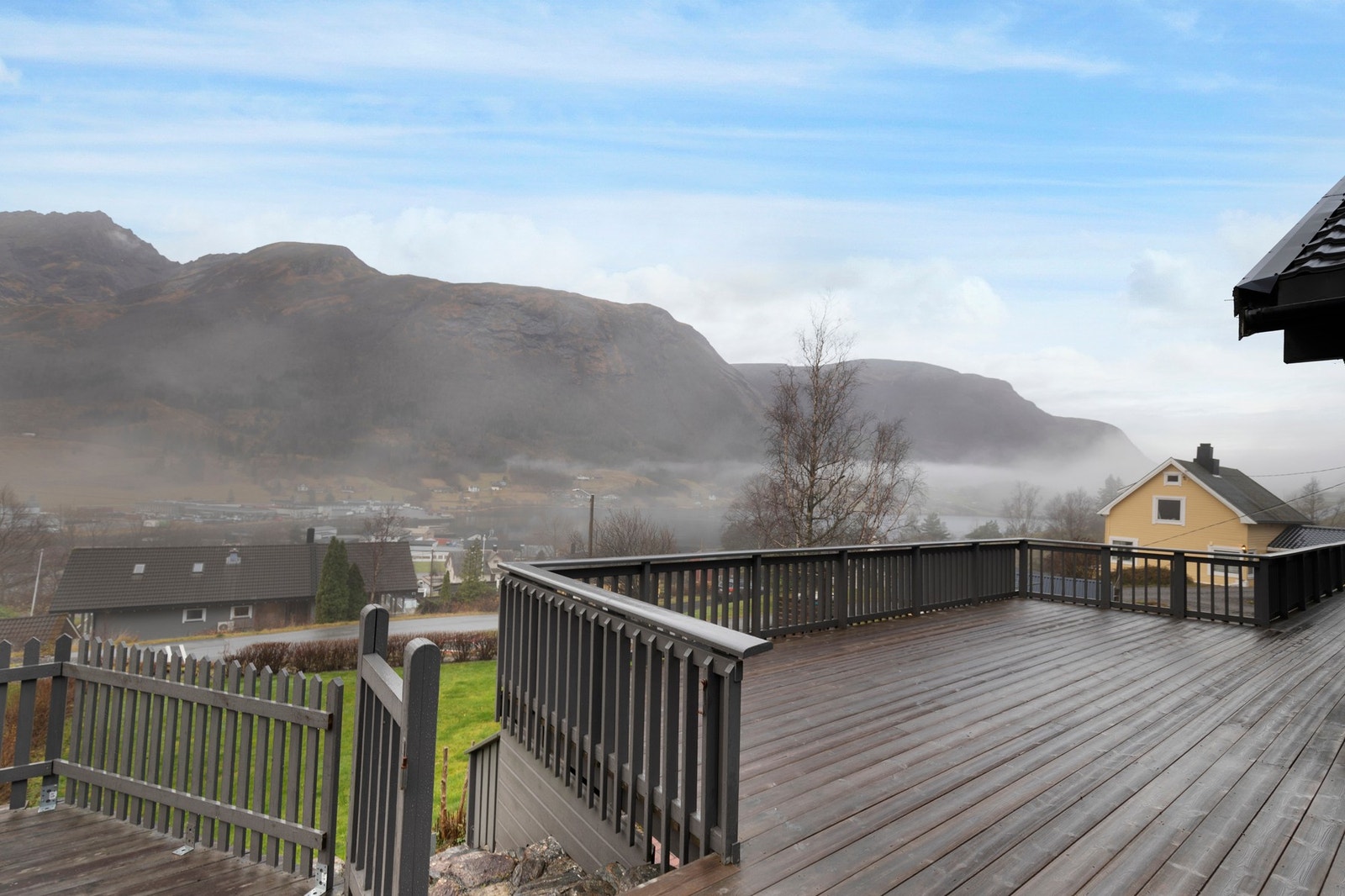 Stor og innholdsrik enebolig beliggende i Straumgjerde. Galleribilde