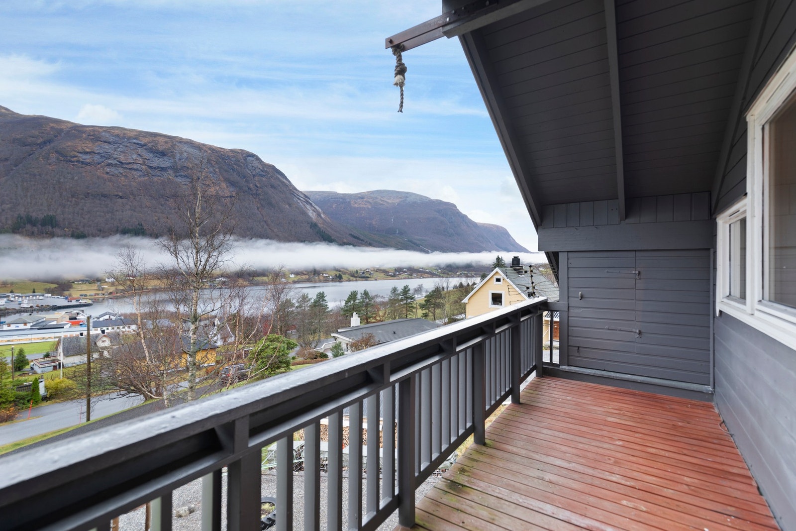 Soverommet har utgang til overbygget balkong. Galleribilde