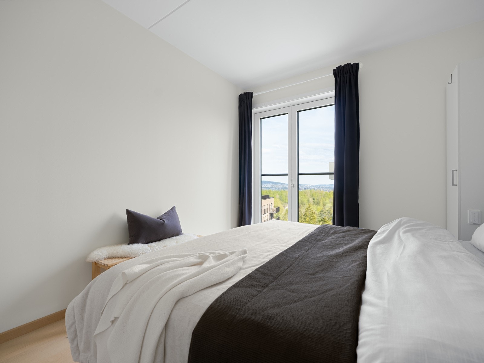 Fransk balkong på soverommet. Galleribilde