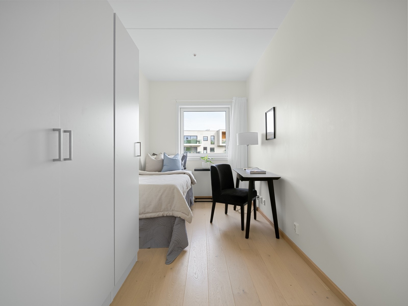 Soverom 2 egner seg godt som barnerom, gjesterom eller kontor. Galleribilde