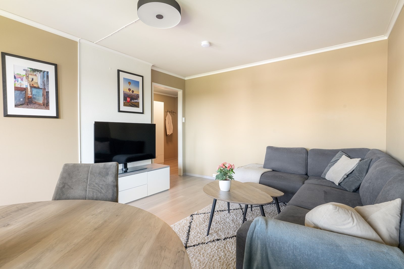 Her er det plass til sofamøblement og dekor etter ønske. Galleribilde