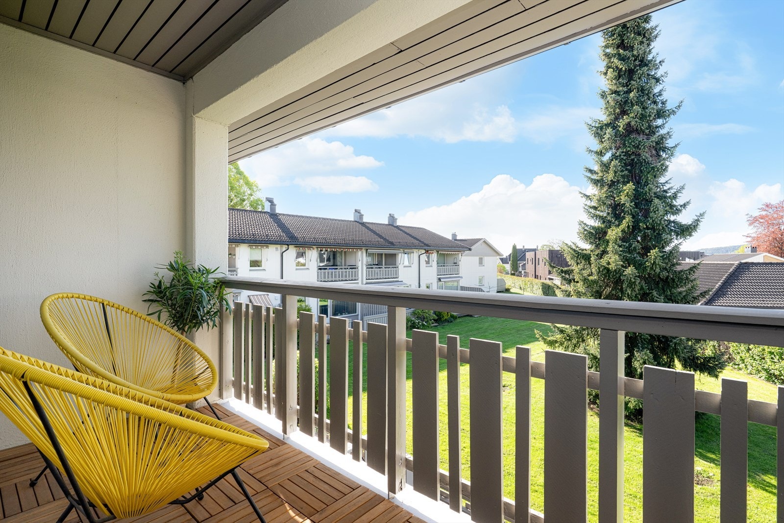 Rolig og sentral beliggenhet nær Skien sentrum og Falkum med blant annet Odd Ballklubb og Stevneplassen. Galleribilde