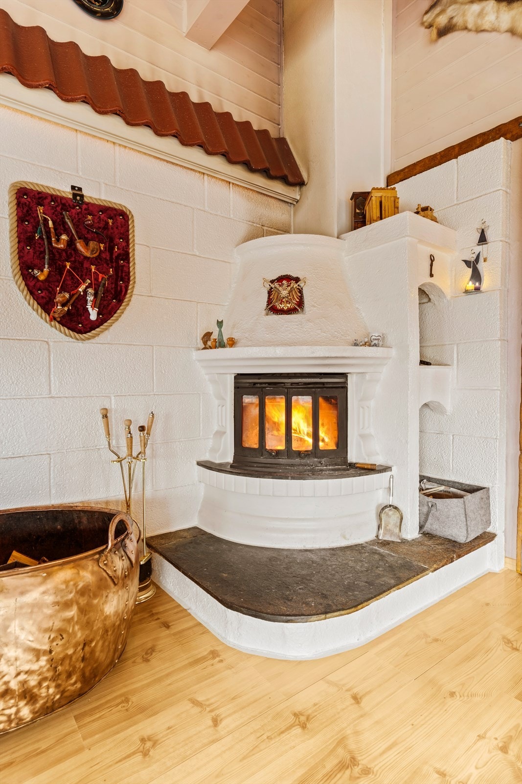 Stue med peisovn Galleribilde