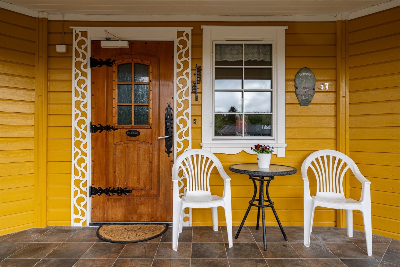 Overbygget inngangsparti Galleribilde