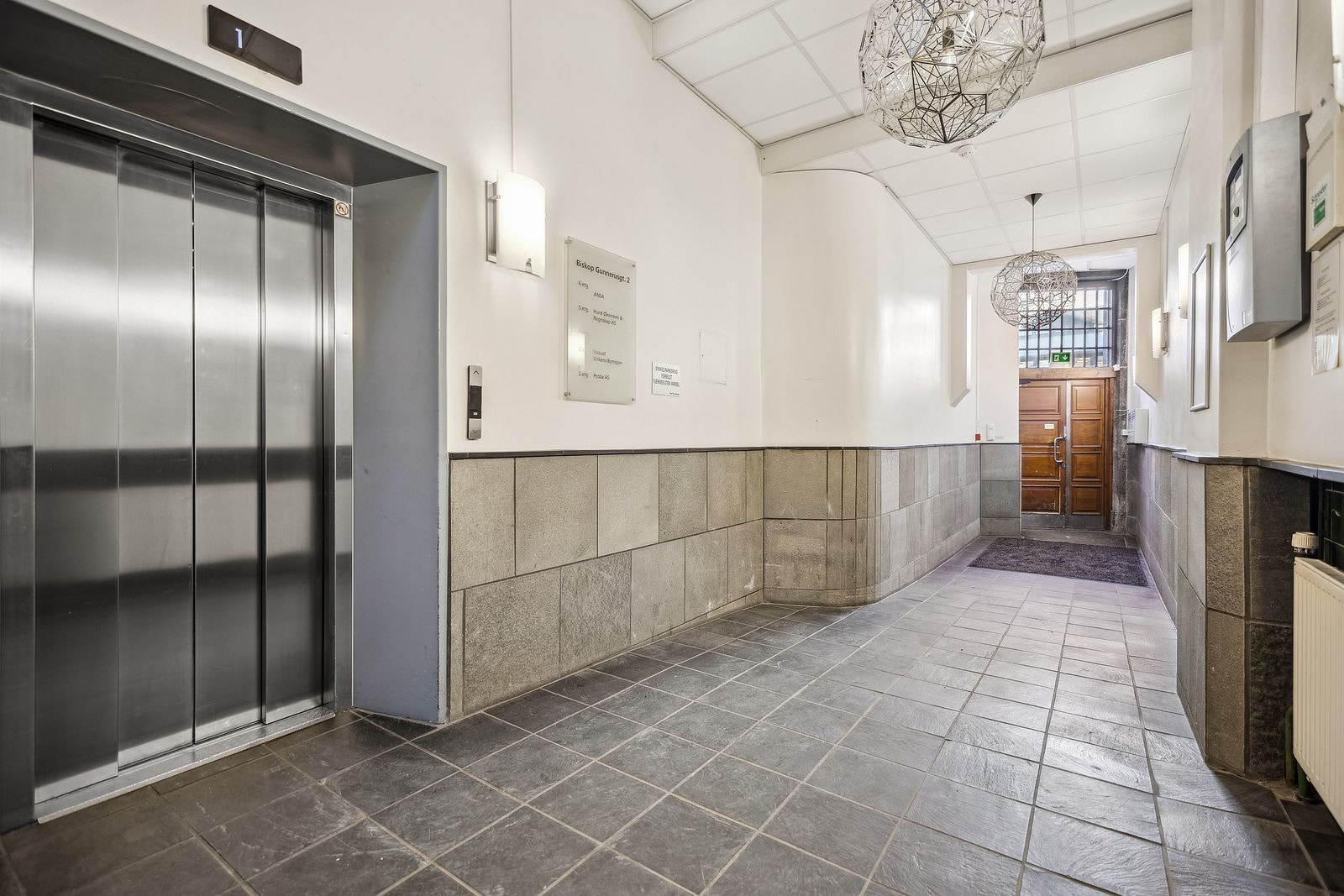 Presentabelt inngangsparti Galleribilde