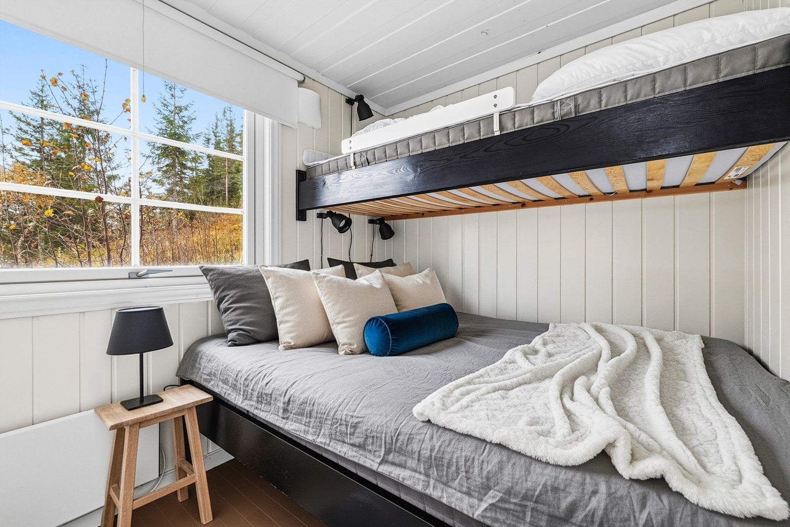 Det er totalt 7 sengeplasser i hytta som gir god plass til hele familien Galleribilde