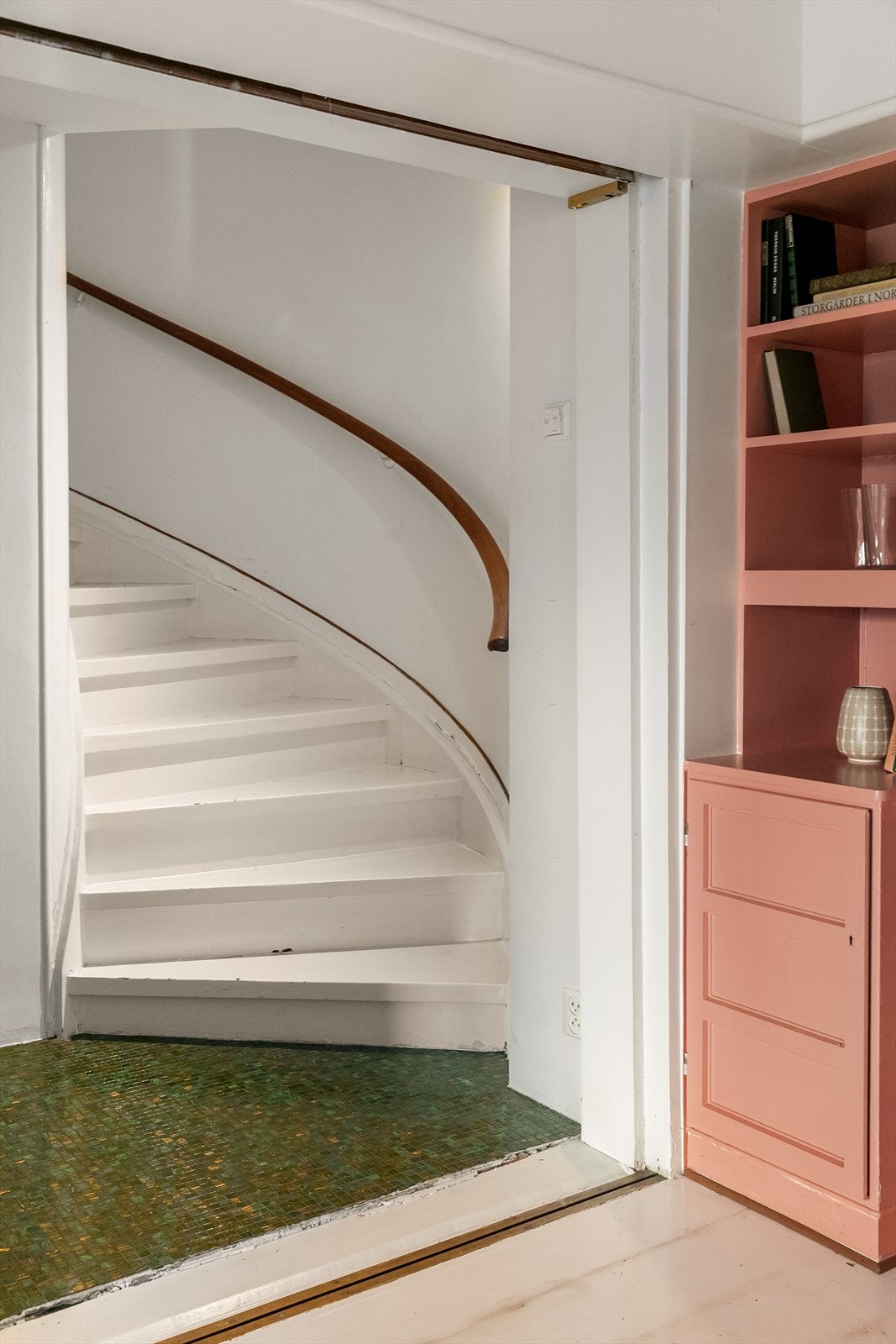 Førsteetasje. Galleribilde