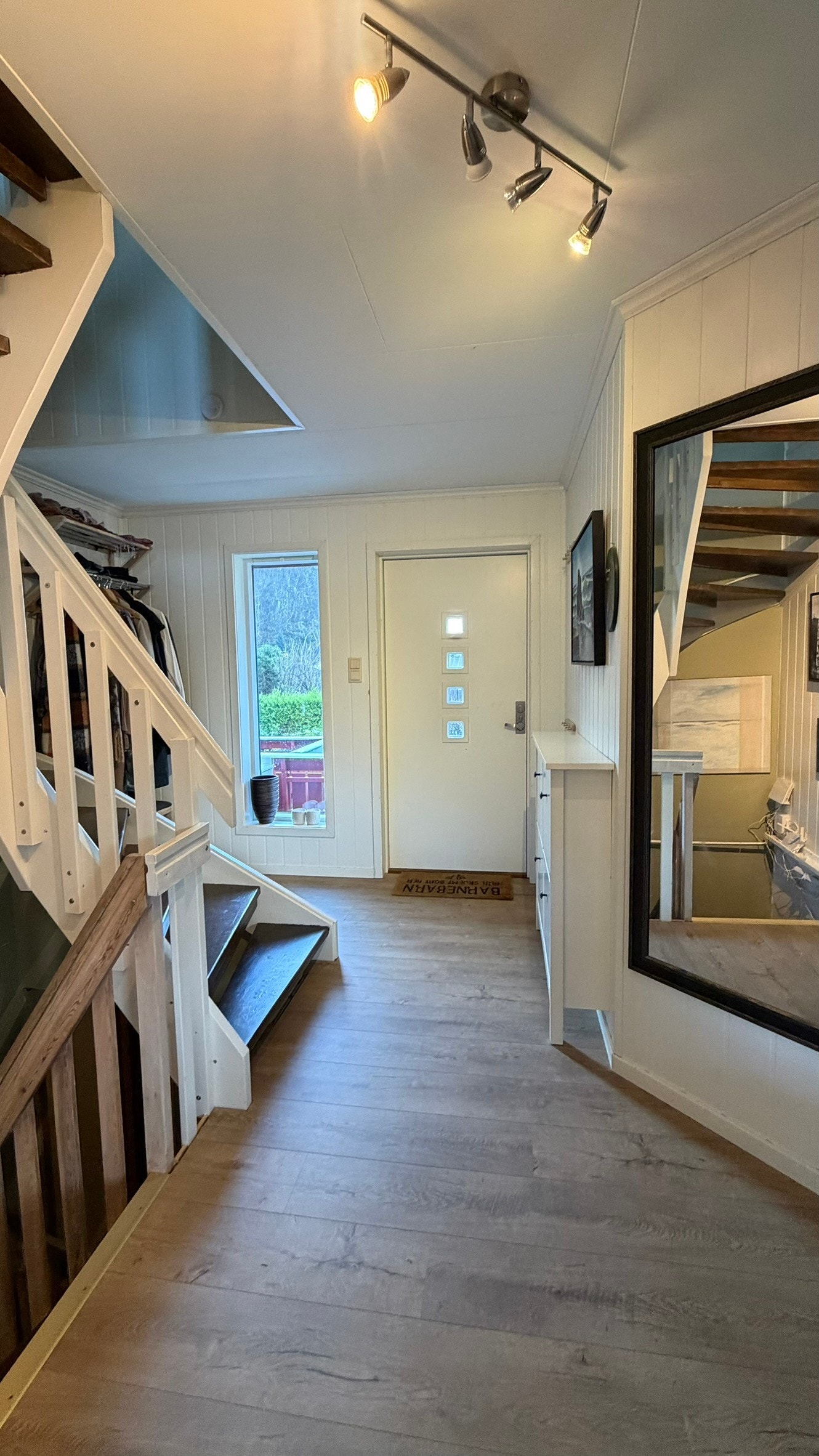 Hovedetasje - entré/gang Galleribilde