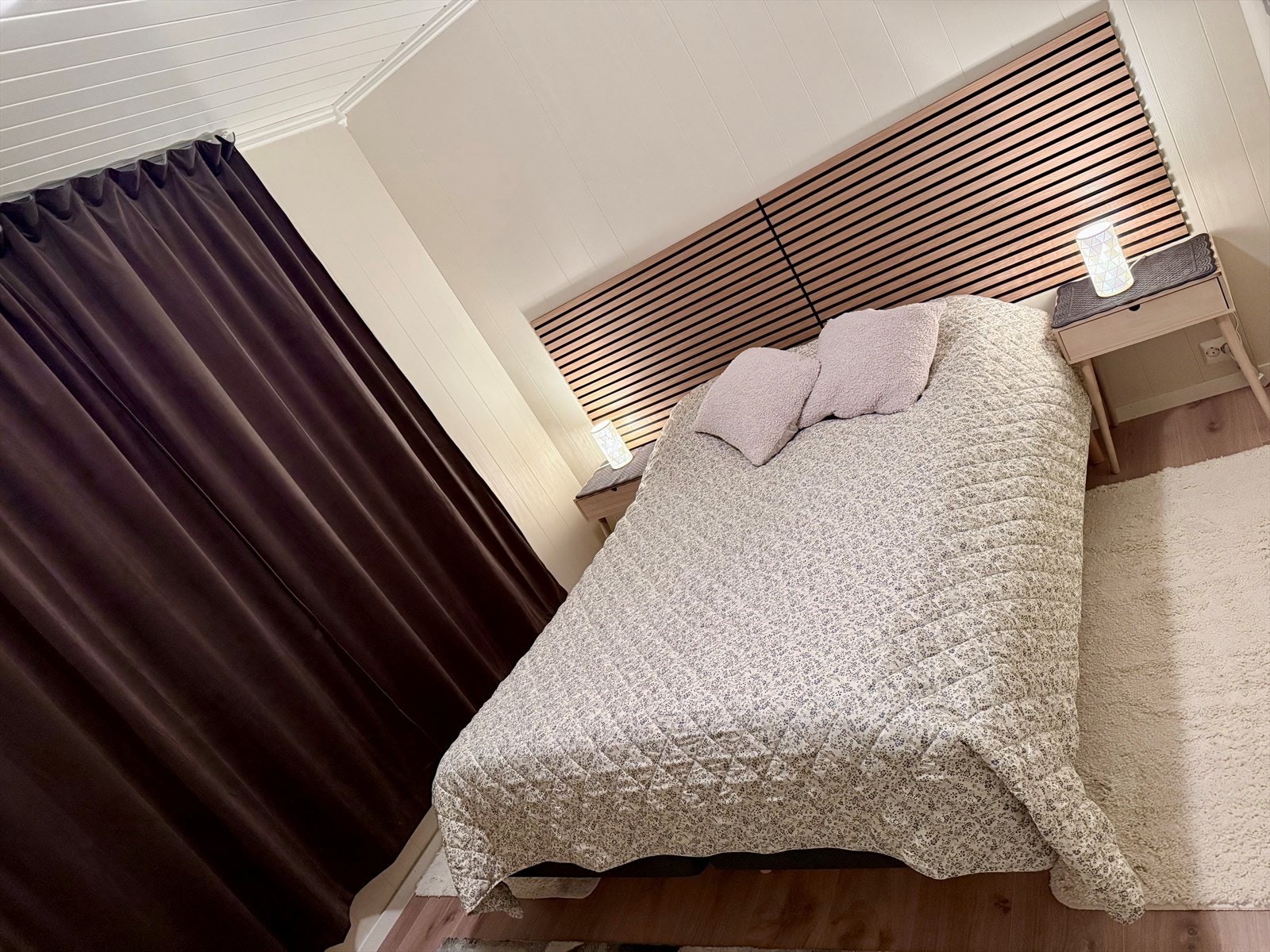 Soverom 1.etg. (selgers bilde) Galleribilde