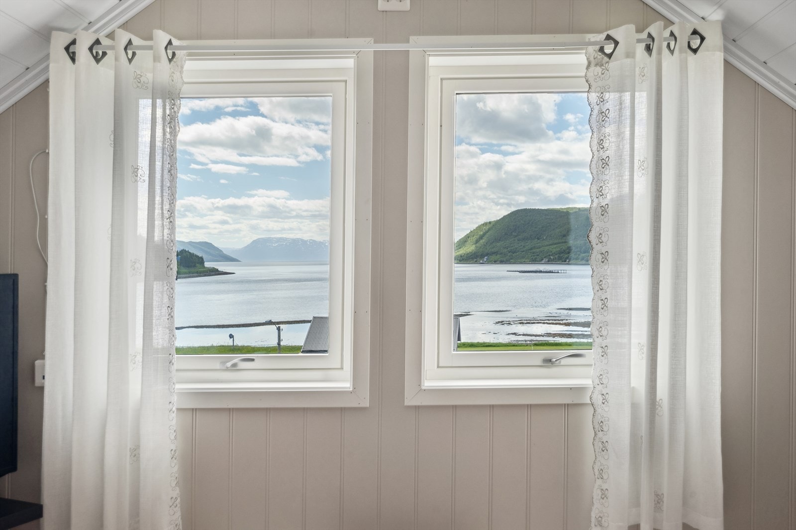 Utsikt fra loftstuen. Galleribilde