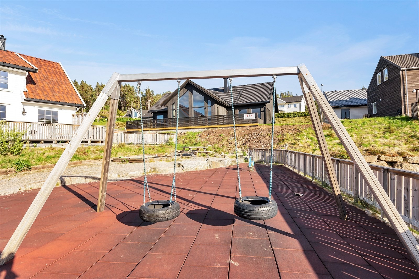 Lekeplass i området Galleribilde