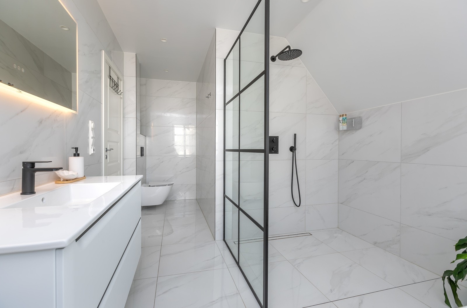 Sjekk den store dusjnisjen! Galleribilde