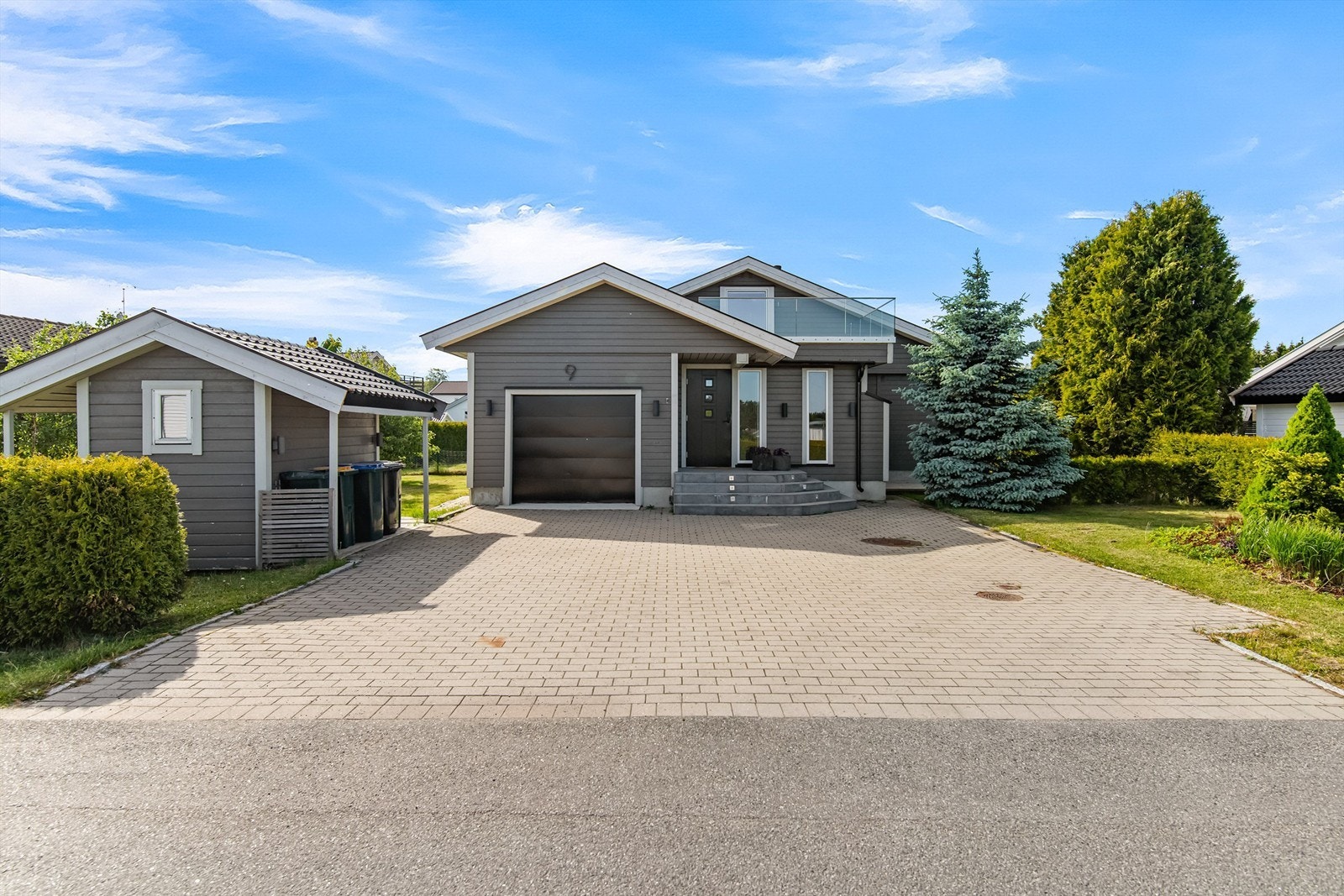 God plass til parkering Galleribilde