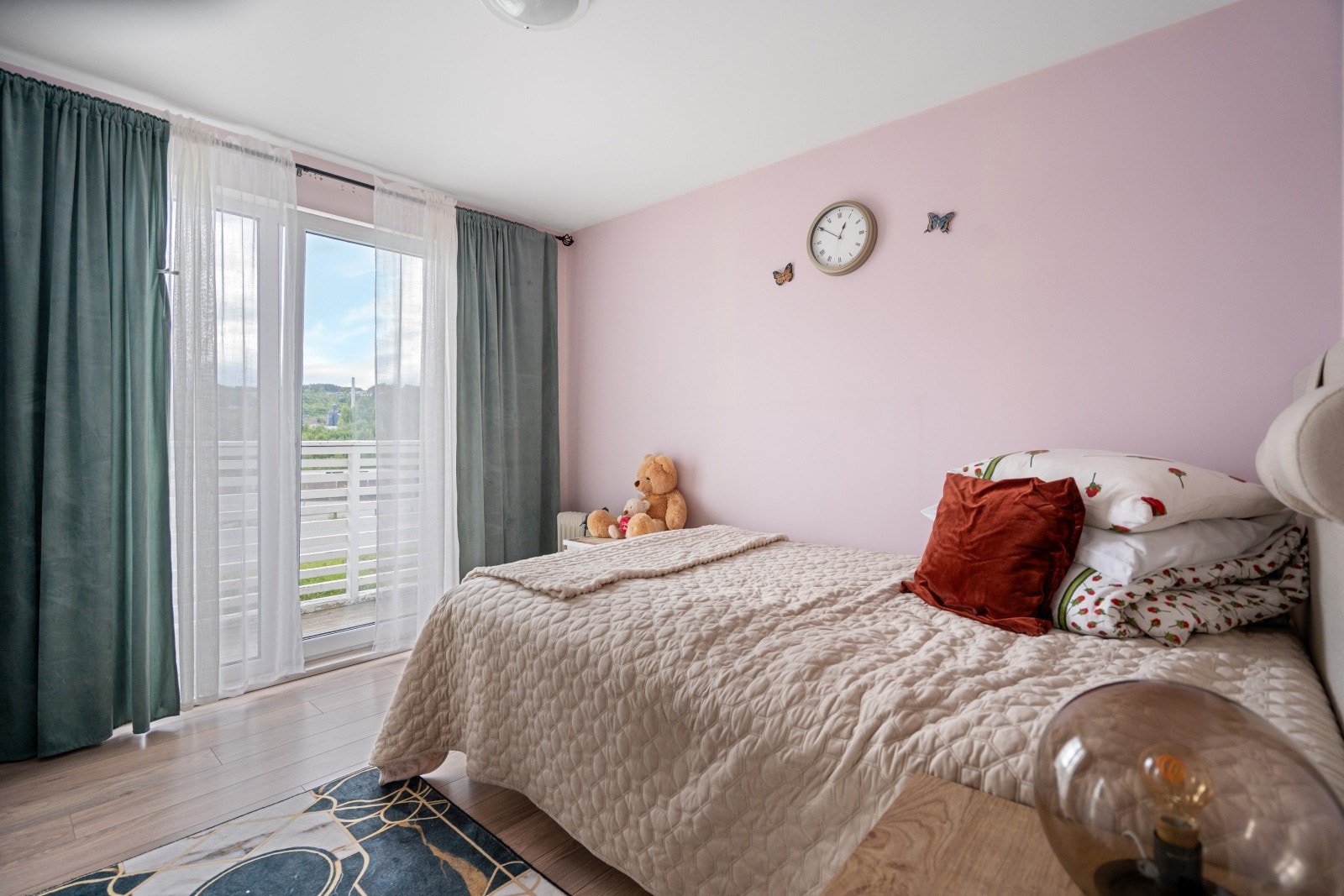 I 2.etg. finnes 3 gode soverom. Galleribilde