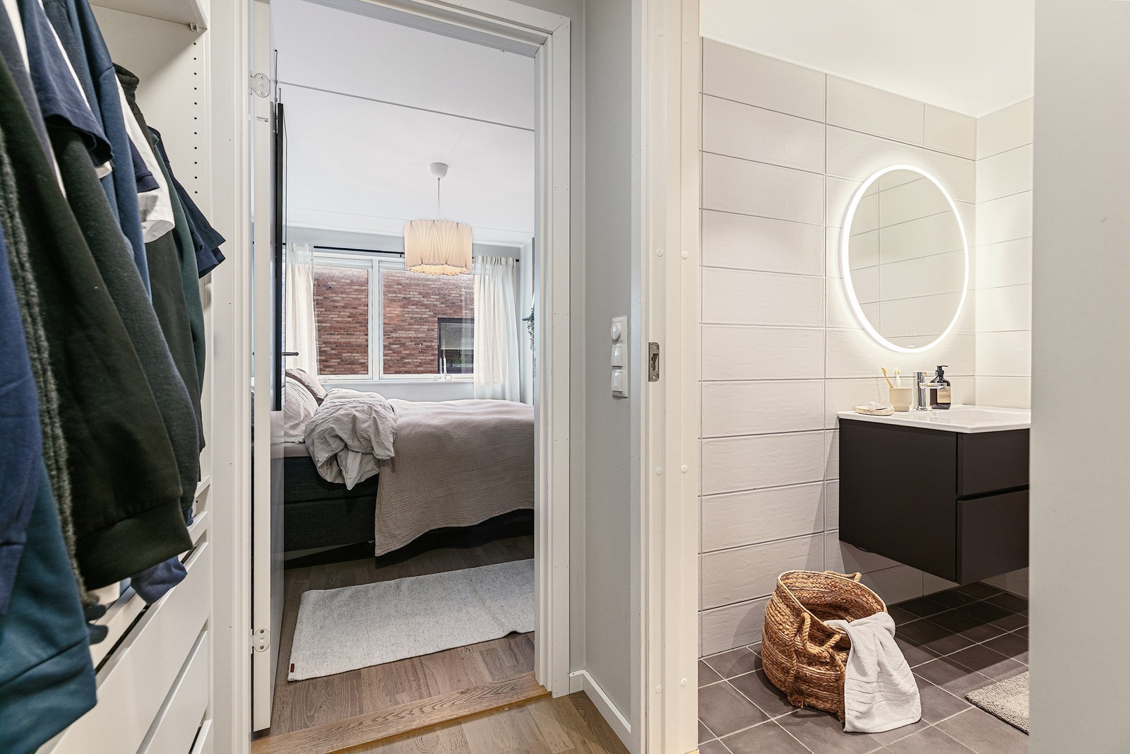 Hovedsoverommet disponerer også et eget baderom. Galleribilde