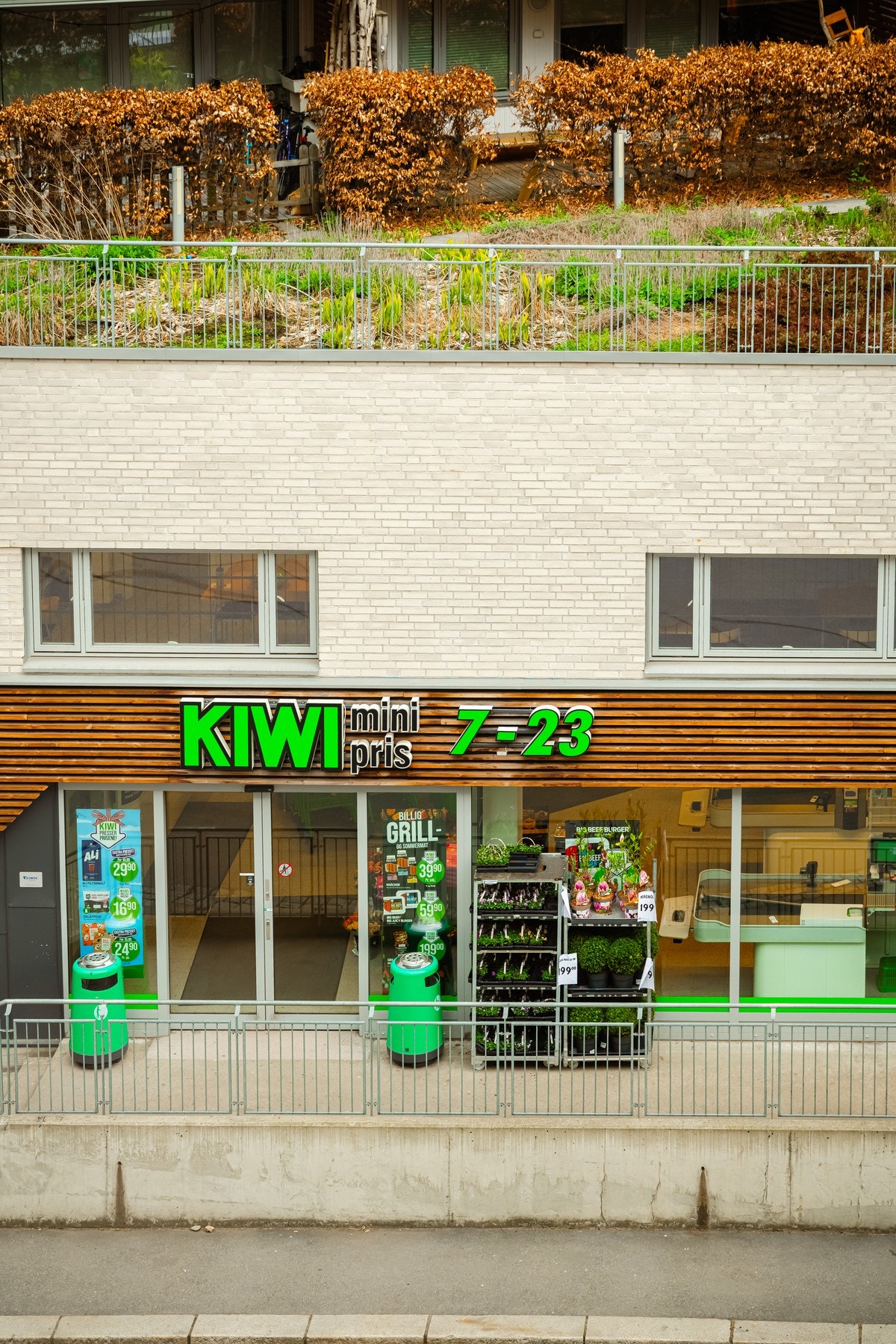 Dagligvarehandelen kan gjøres ved blant annet Kiwi og nyåpnede Coop Extra i Kværnerbyen. Galleribilde