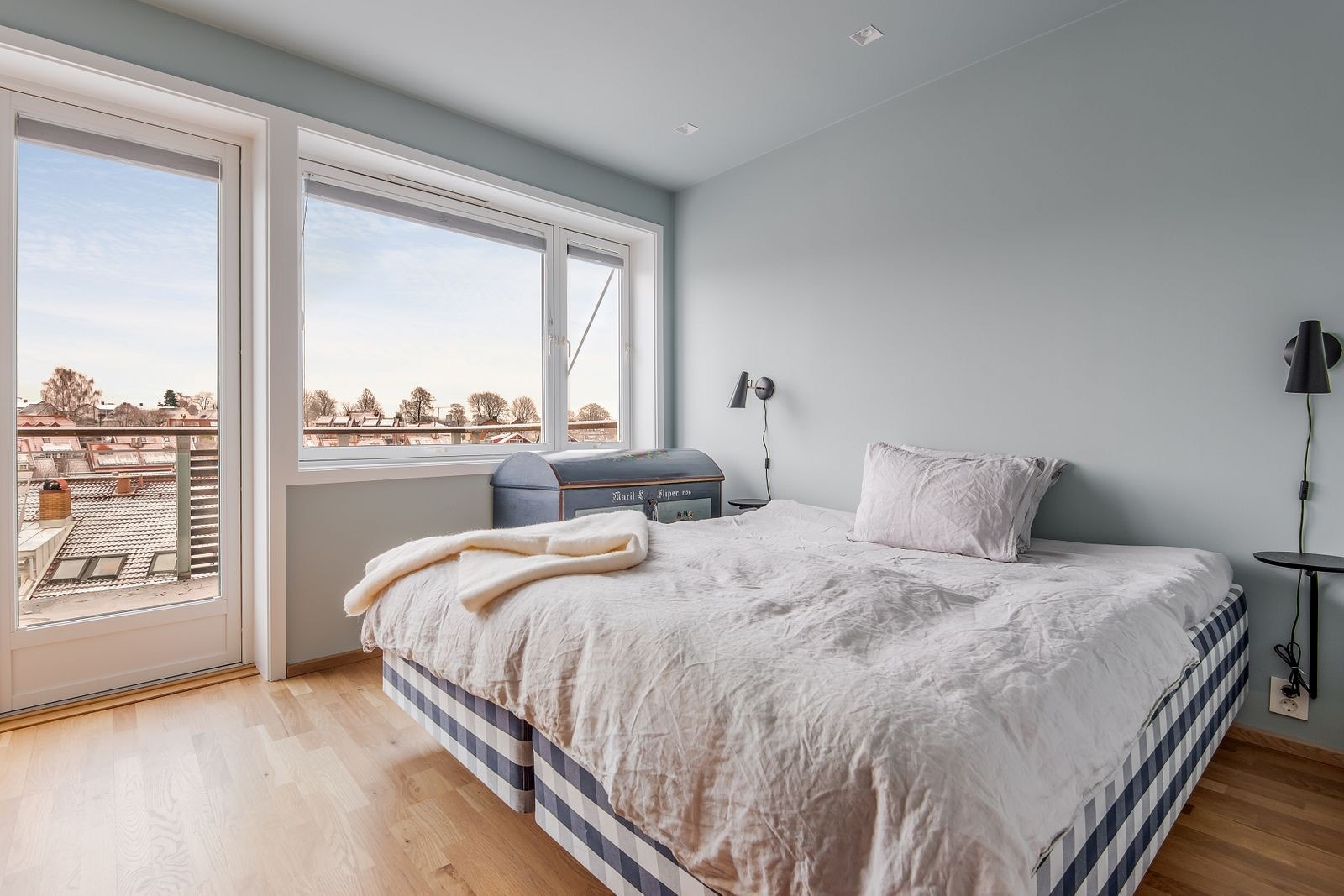 Soverom 1 med utgang til balkong Galleribilde