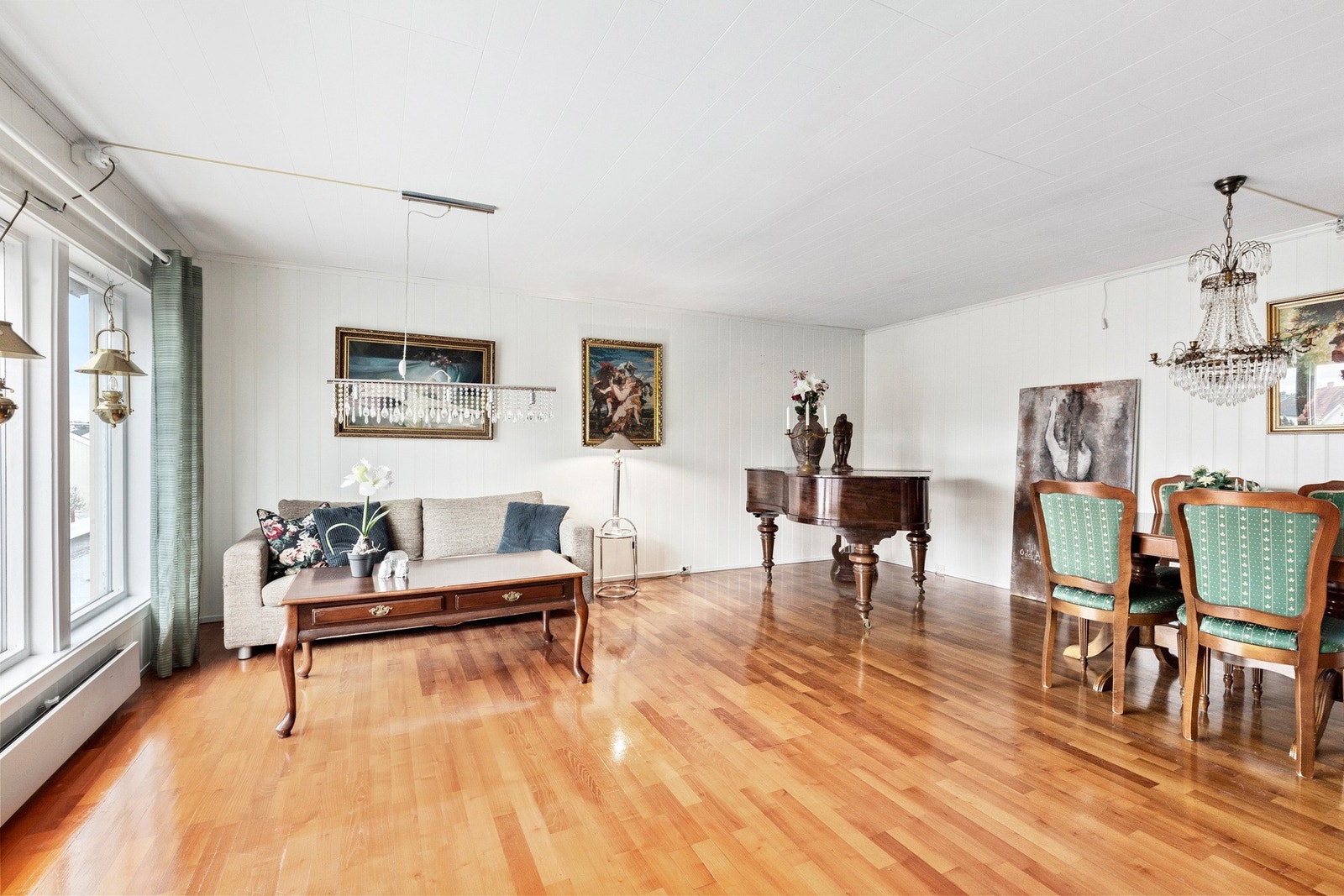 romslig på 35,5 kvm Galleribilde