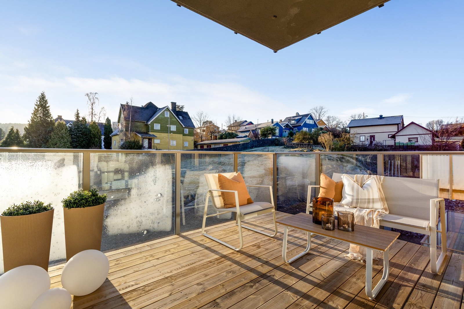 Her får du to balkonger med både morgen- og ettermiddagssol Galleribilde