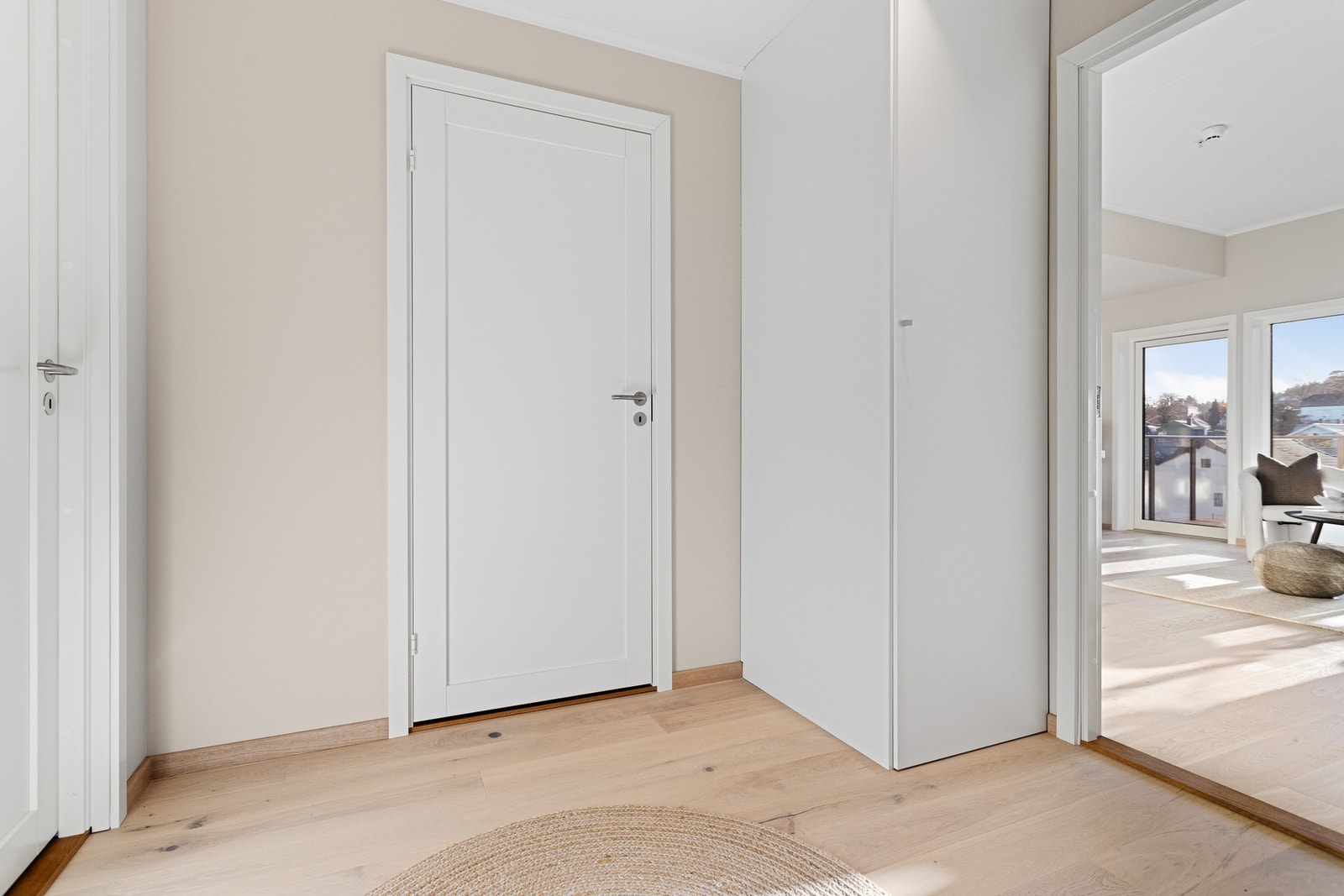 Det er balansert ventilasjon med varmegjenvinning. Galleribilde