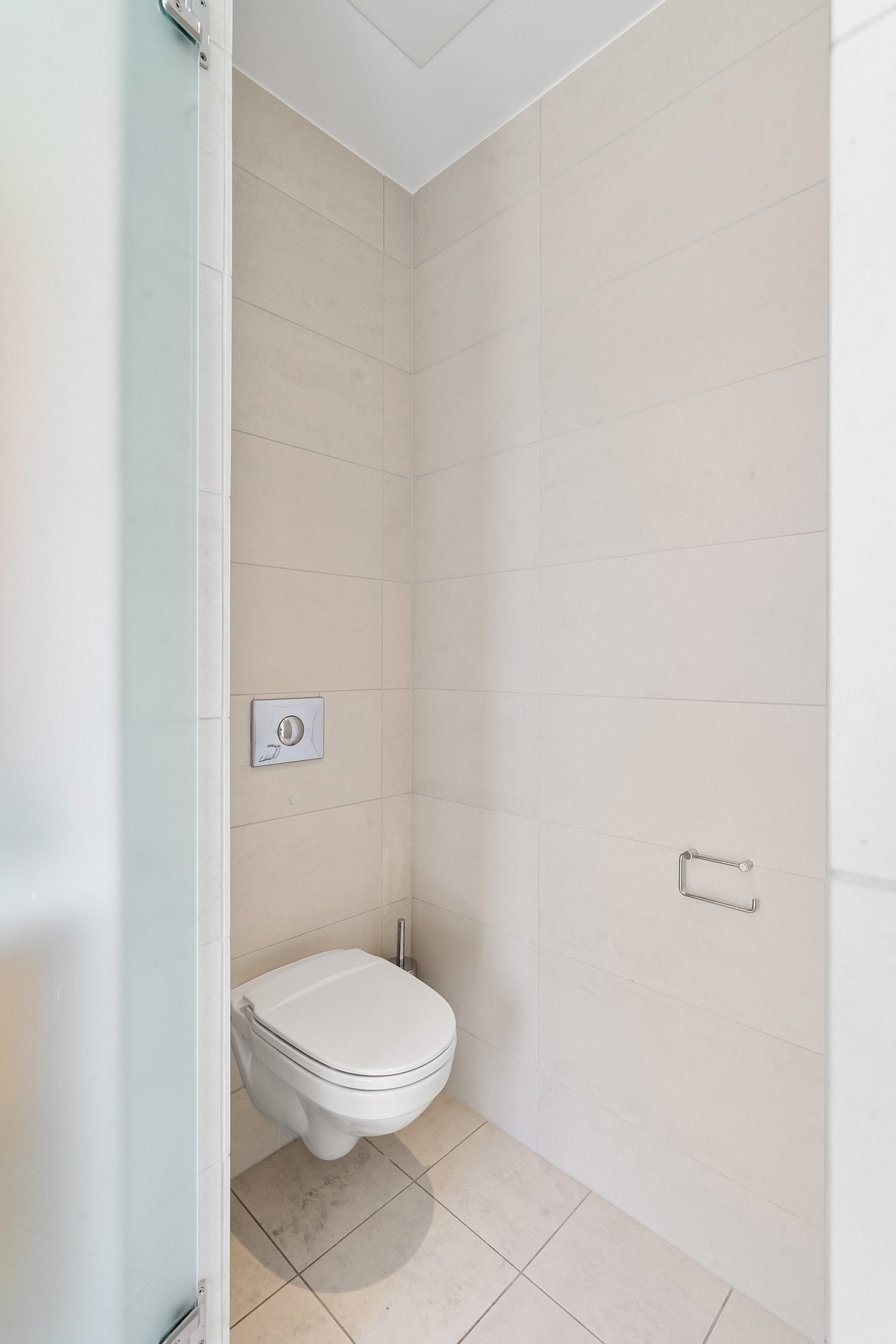 WC med frostet dør. Galleribilde