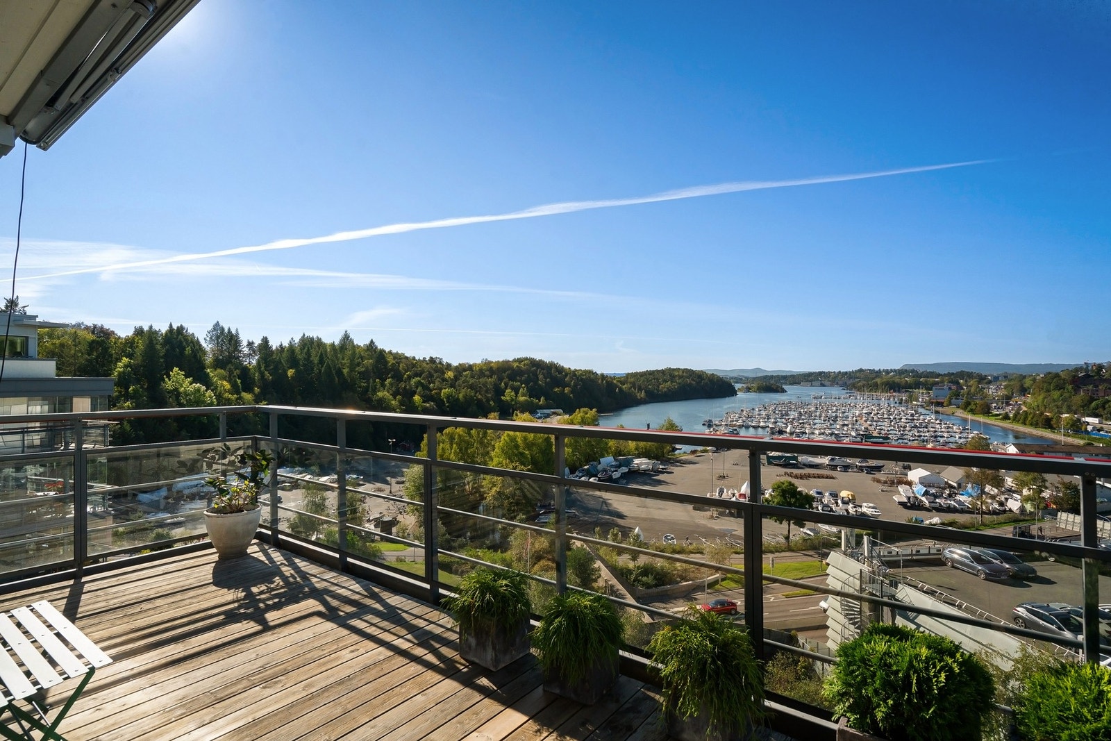 Velkommen til Hoffselvpromenaden 4 - presentert av Christian L. Mathiesen. Galleribilde