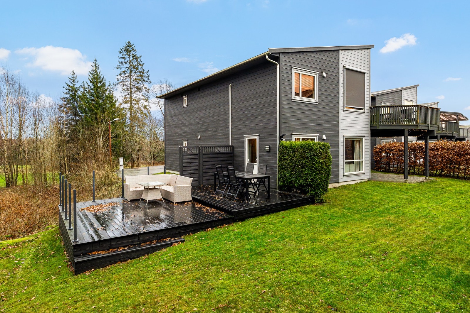 Utgang fra stue til ny stor platting Galleribilde