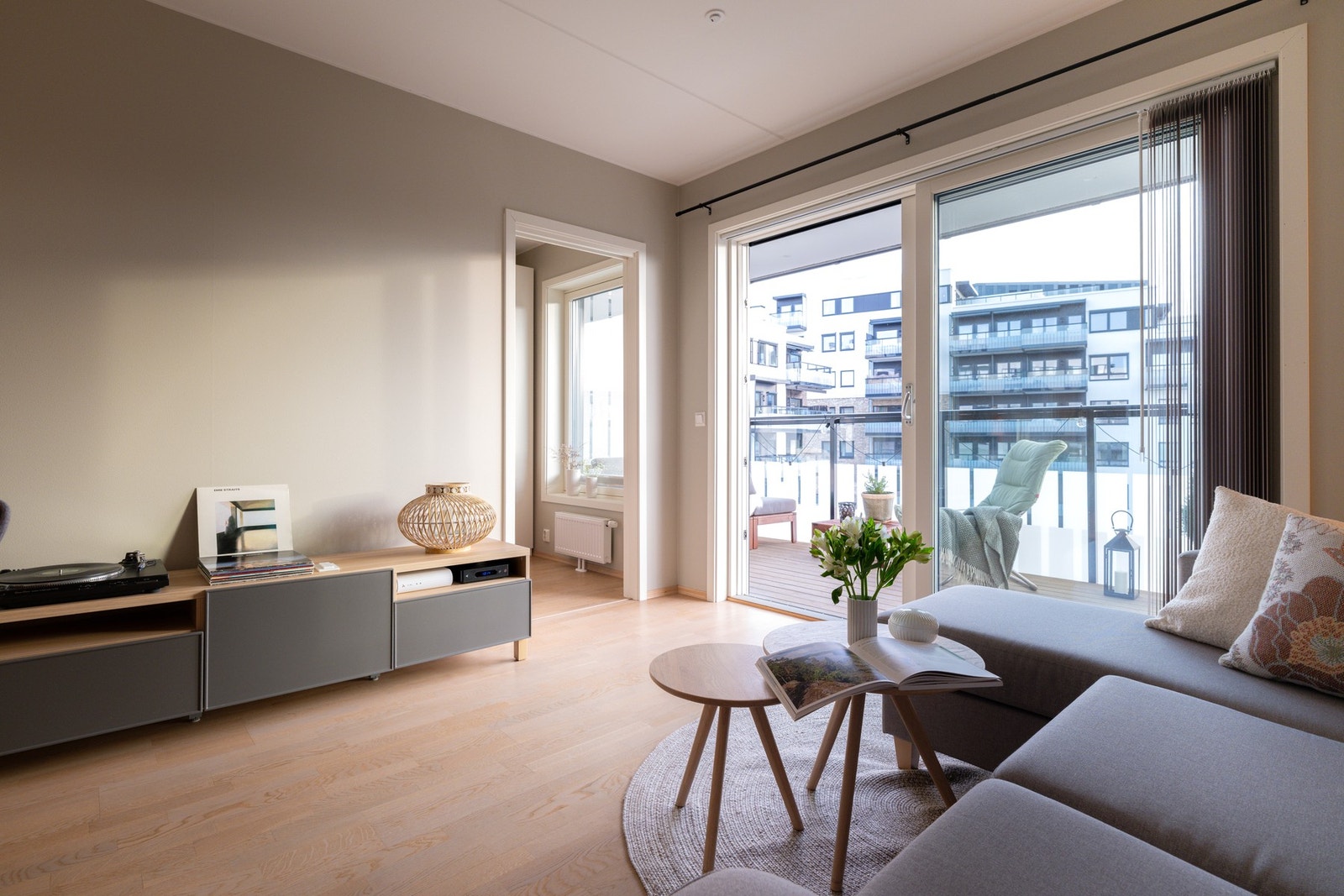 Den balanserte ventilasjonen gir et godt inneklima og bomiljø. Galleribilde