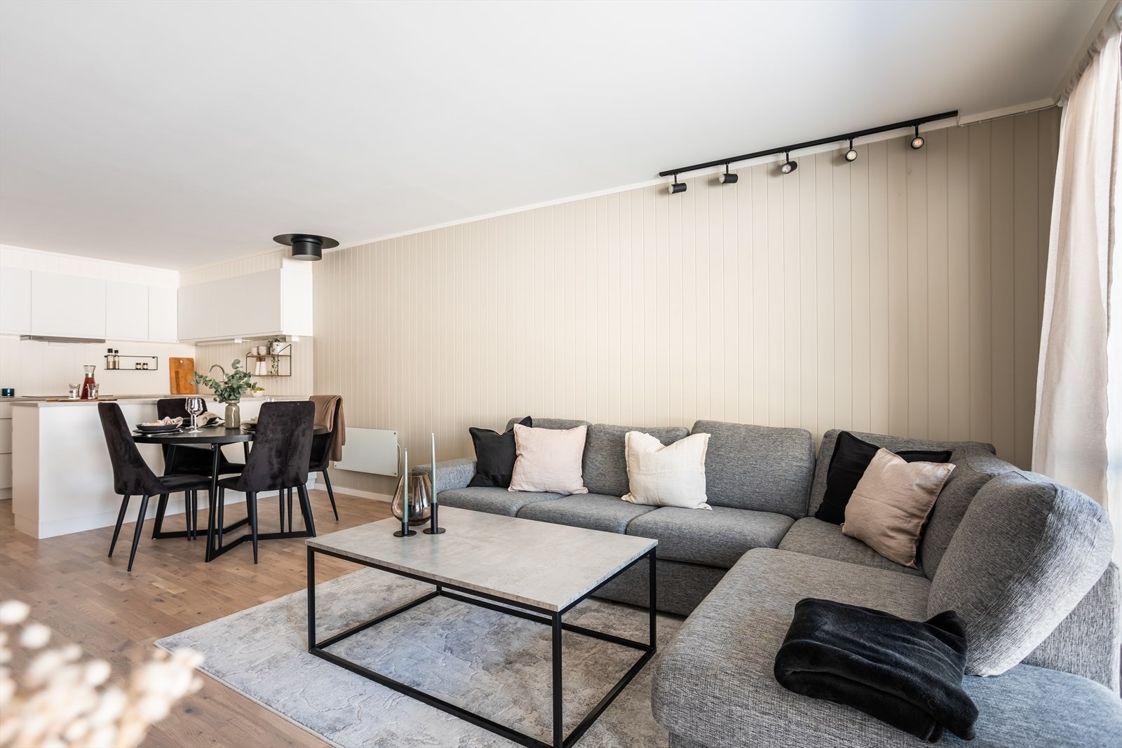 Her er det god plass til å invitere venner og familie Galleribilde