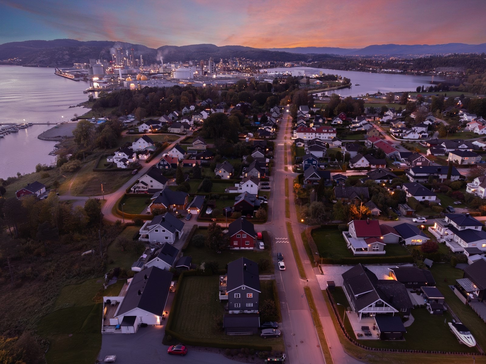 Nærhet til fotballbane og idrettshall Galleribilde